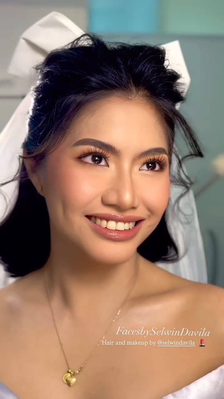 Evening glam with a sculpted cheek and smoked liner